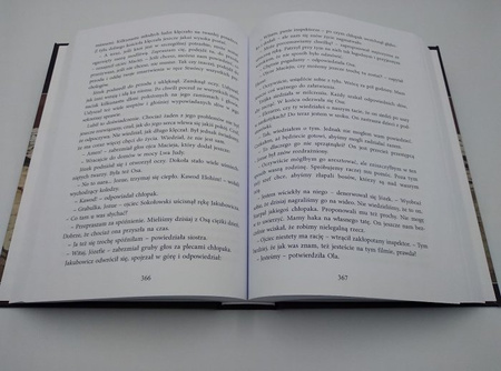 Wojownik trzech światów - Robert Kościuszko - Saga dla młodzieży - oprawa twarda